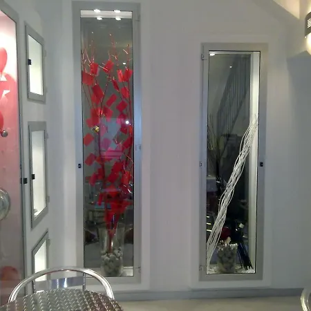 לינה וארוחת בוקר New 4*