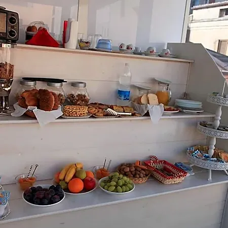 Bed & Breakfast New 4*